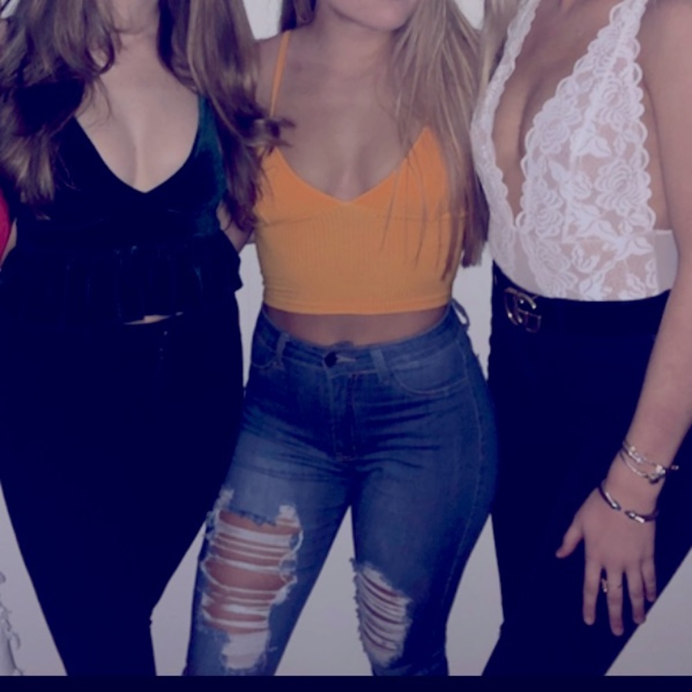 Fashion nova size 5 high waisted jean medium wash